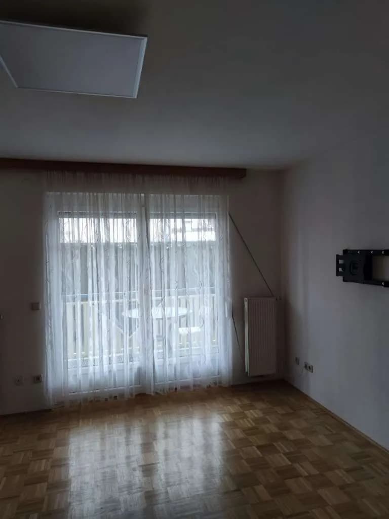 1-Zimmer-Wohnung mieten in Klagenfurt – 39 m², € 570 – Bild 1 von 10