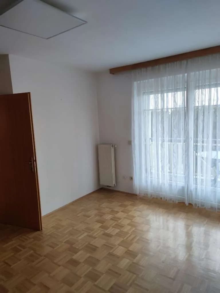 1-Zimmer-Wohnung mieten in Klagenfurt – 39 m², € 570 – Bild 2 von 10