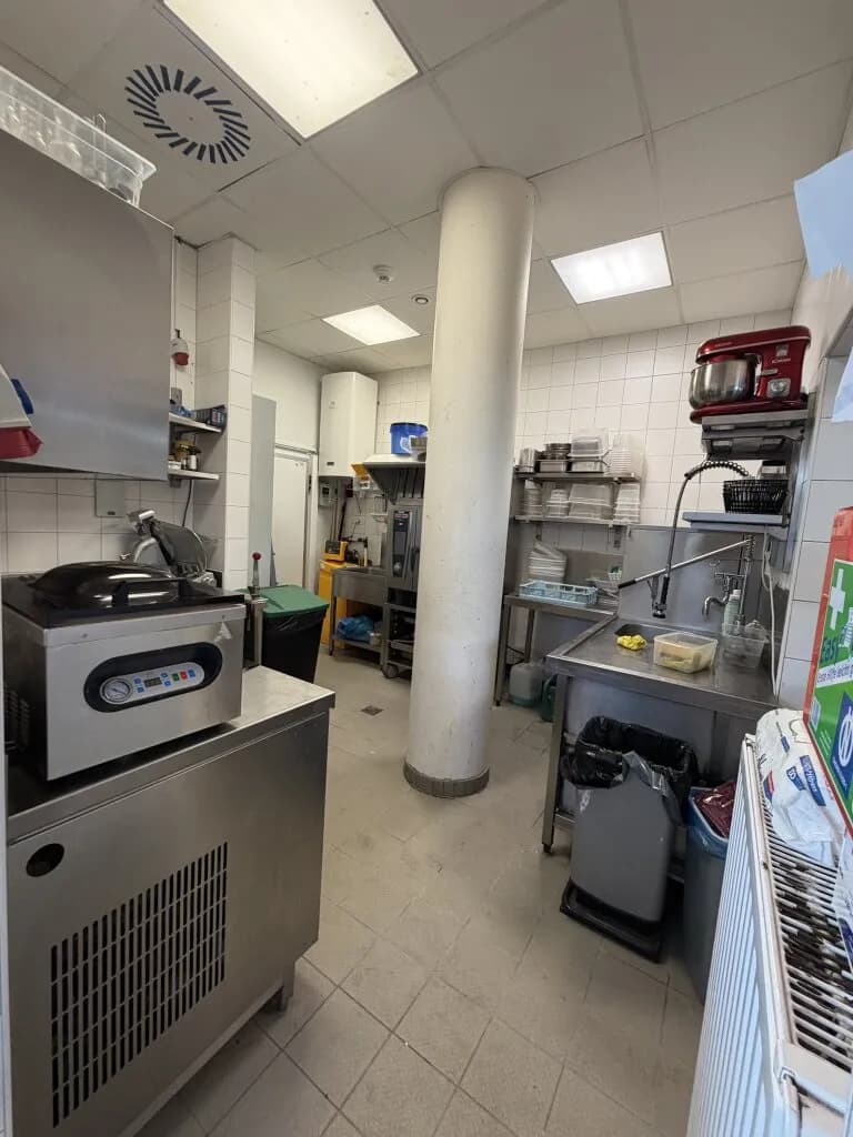 Gewerbeimmobilie mieten in Urfahr-Umgebung – 149 m², € 3.039 – Bild 10 von 16