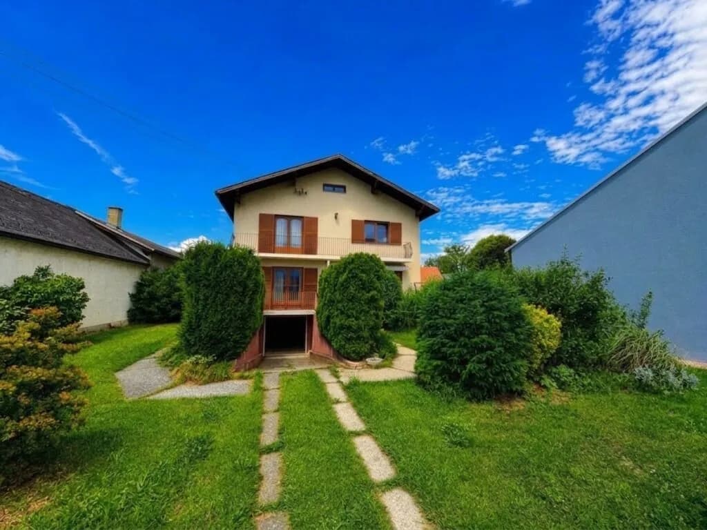 10-Zimmer-Haus kaufen in Gänserndorf – 280 m², € 399.000 – Bild 1 von 21