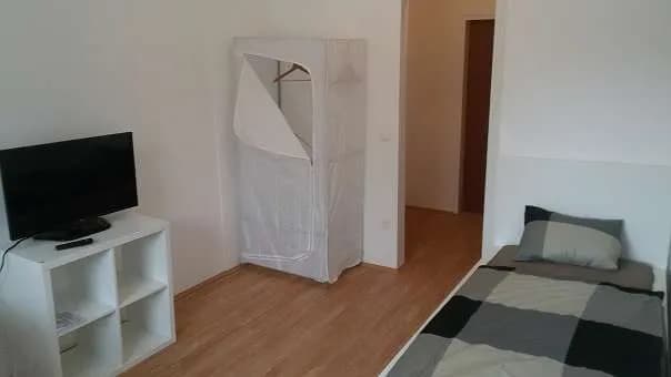 1-Zimmer-Wohnung mieten in Mödling – 15 m², € 380