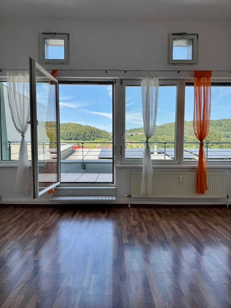 Gewerbeimmobilie mieten in Salzburg-Umgebung – 24 m², € 750