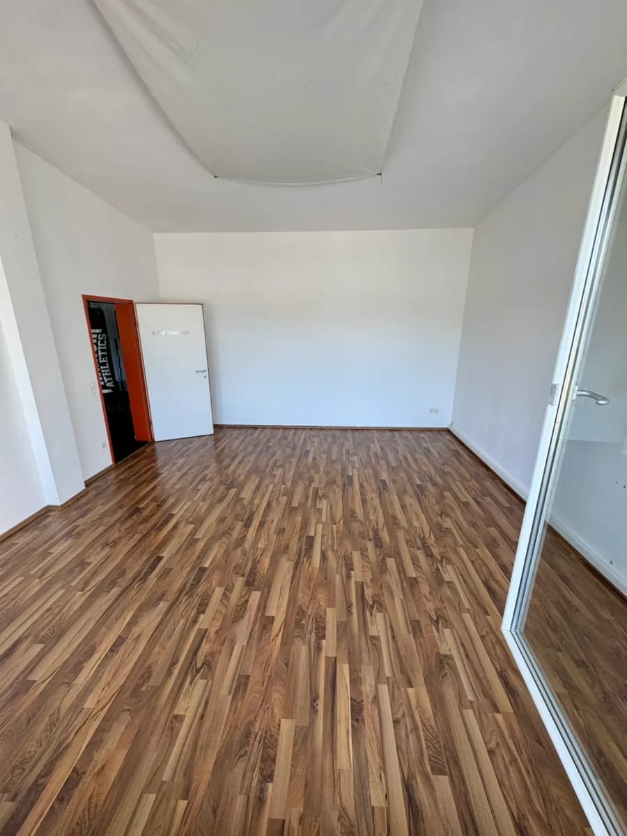 Gewerbeimmobilie mieten in Salzburg-Umgebung – 24 m², € 750 – Bild 2 von 6