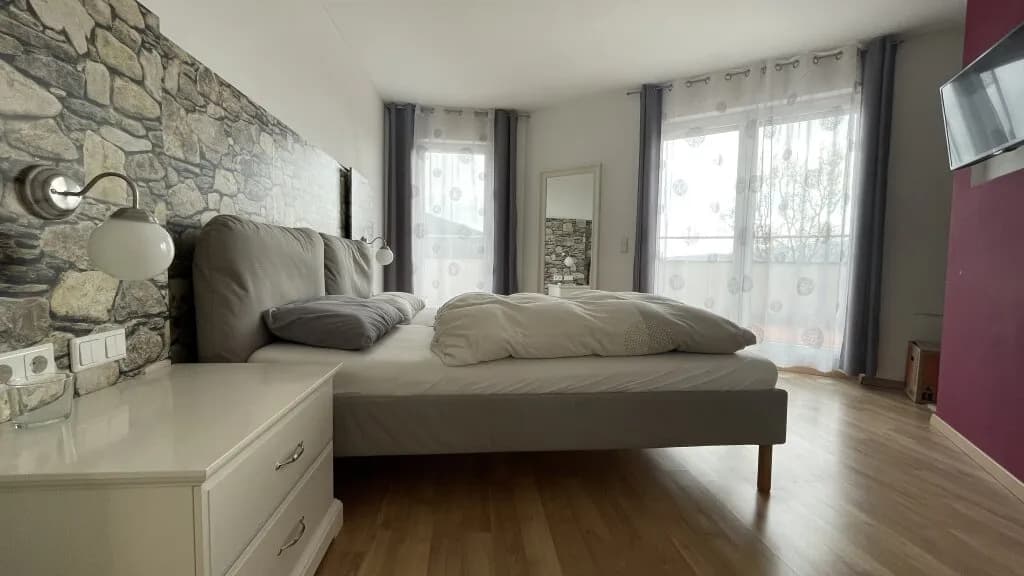 7-Zimmer-Haus kaufen in Neunkirchen – 163 m², € 689.000 – Bild 16 von 40