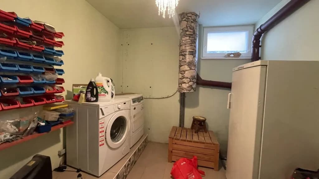 7-Zimmer-Haus kaufen in Neunkirchen – 163 m², € 689.000 – Bild 26 von 40