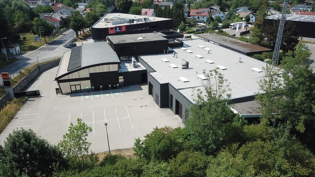 Gewerbeimmobilie mieten in Wels – 1 678 m², € 14.000 – Bild 3 von 7