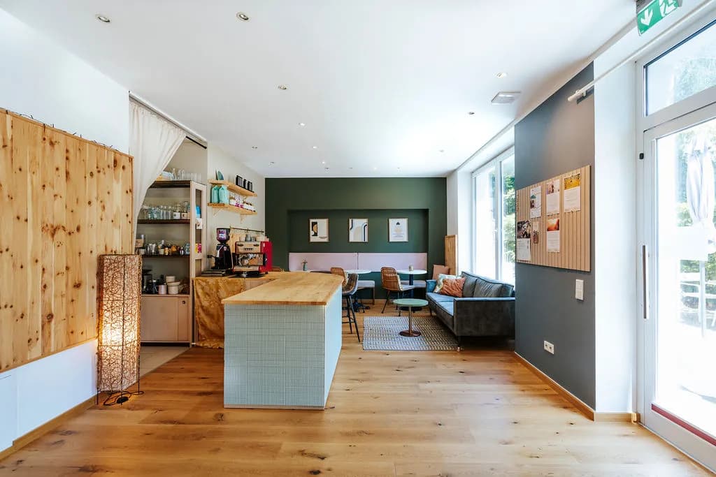 Gewerbeimmobilie mieten in Salzburg Stadt – 75 m², € 1.490 – Bild 1 von 36