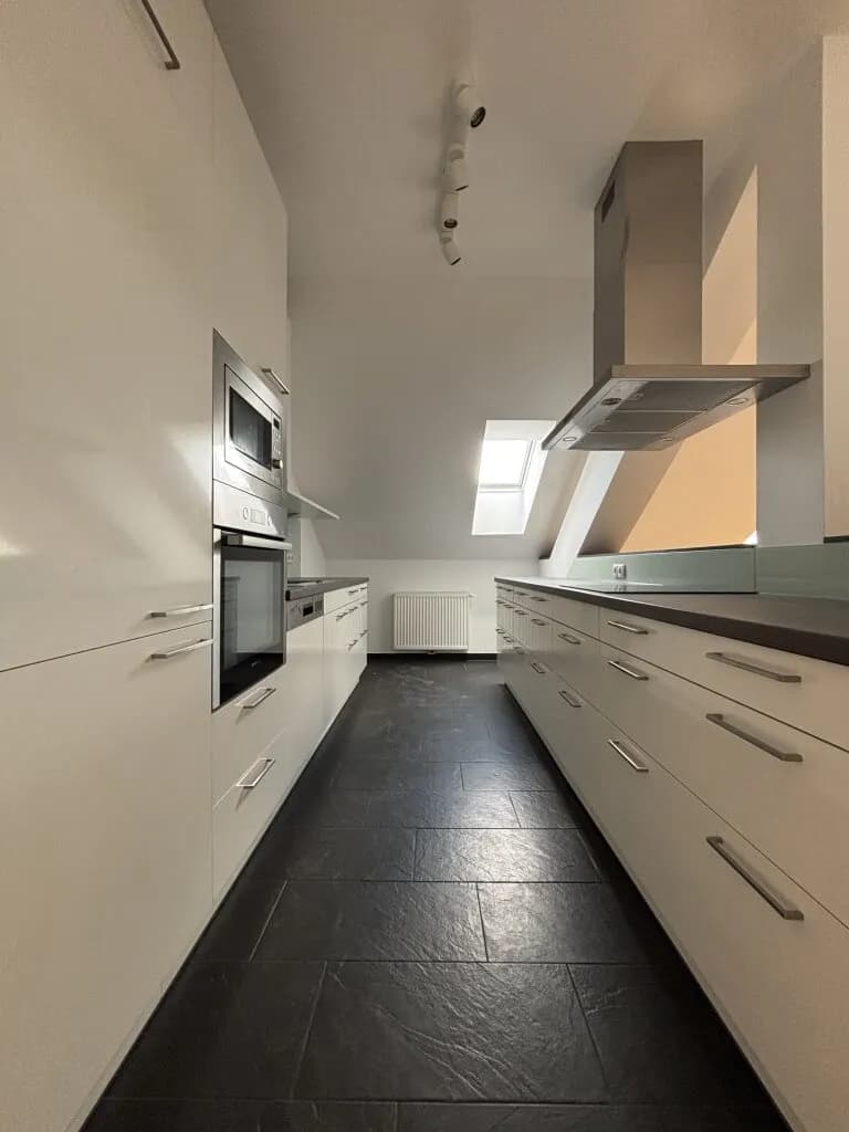 4-Zimmer-Wohnung mieten in Wien – 202 m², € 4.976 – Bild 4 von 30