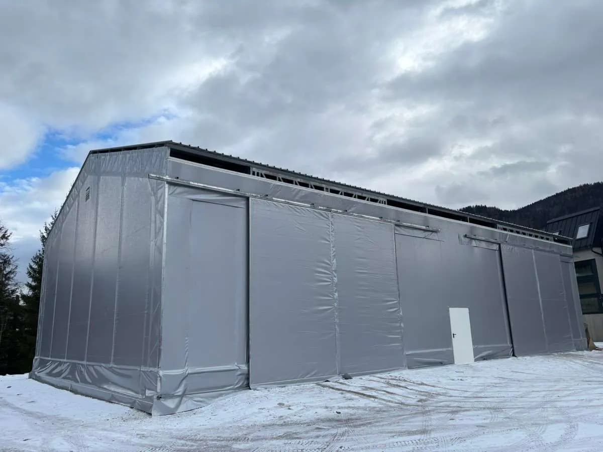 Gewerbeimmobilie mieten in Salzburg-Umgebung – 100 m², € 8