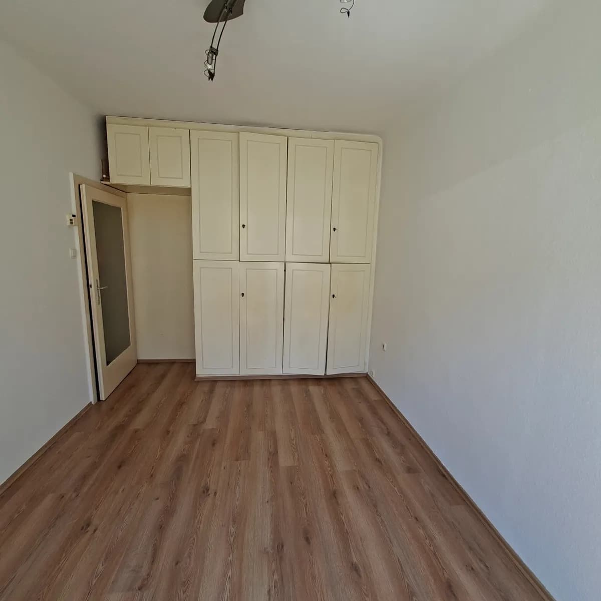 2-Zimmer-Wohnung mieten in Baden – 47 m², € 618 – Bild 12 von 15