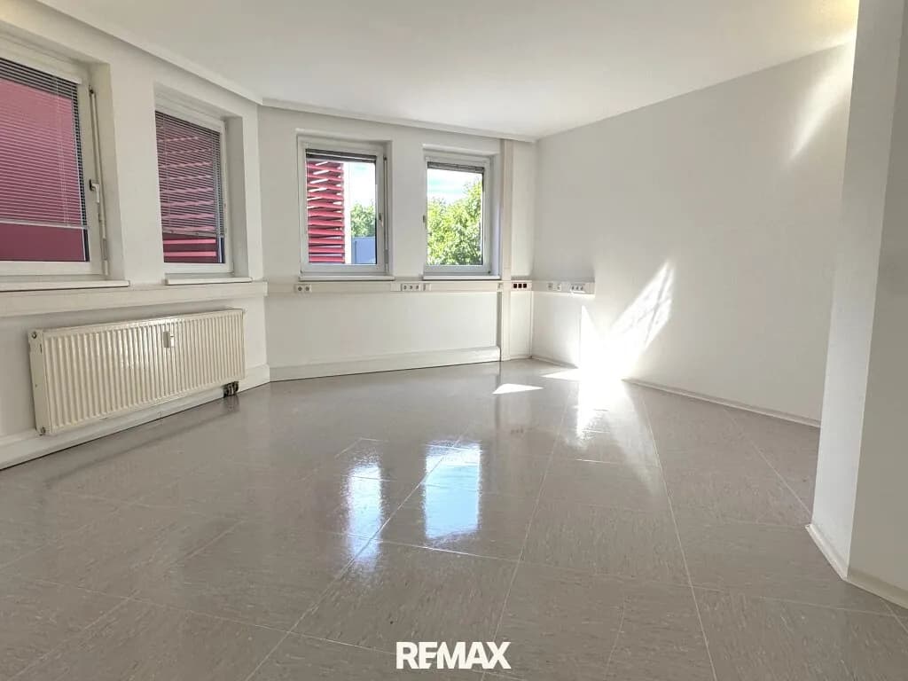 2-Zimmer-Gewerbeimmobilie mieten in Wolfsberg – 47 m², € 614 – Bild 2 von 8