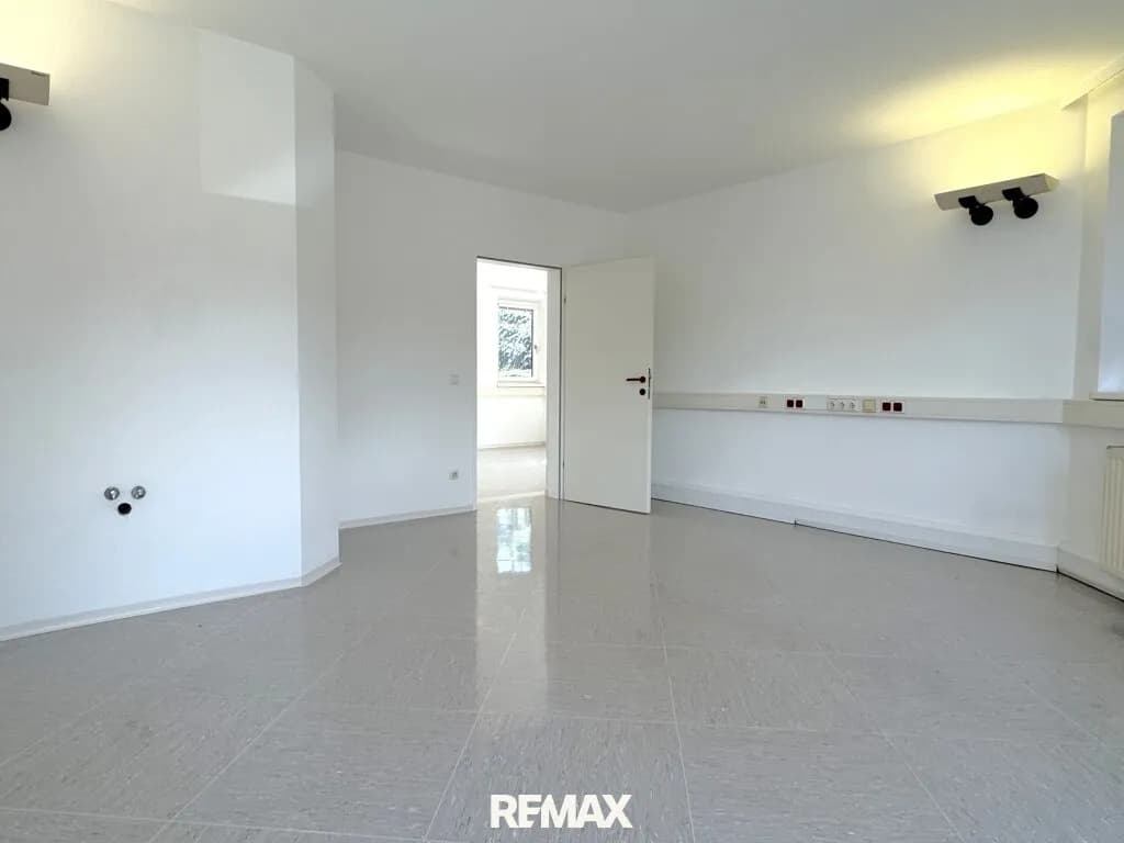2-Zimmer-Gewerbeimmobilie mieten in Wolfsberg – 47 m², € 614 – Bild 6 von 8