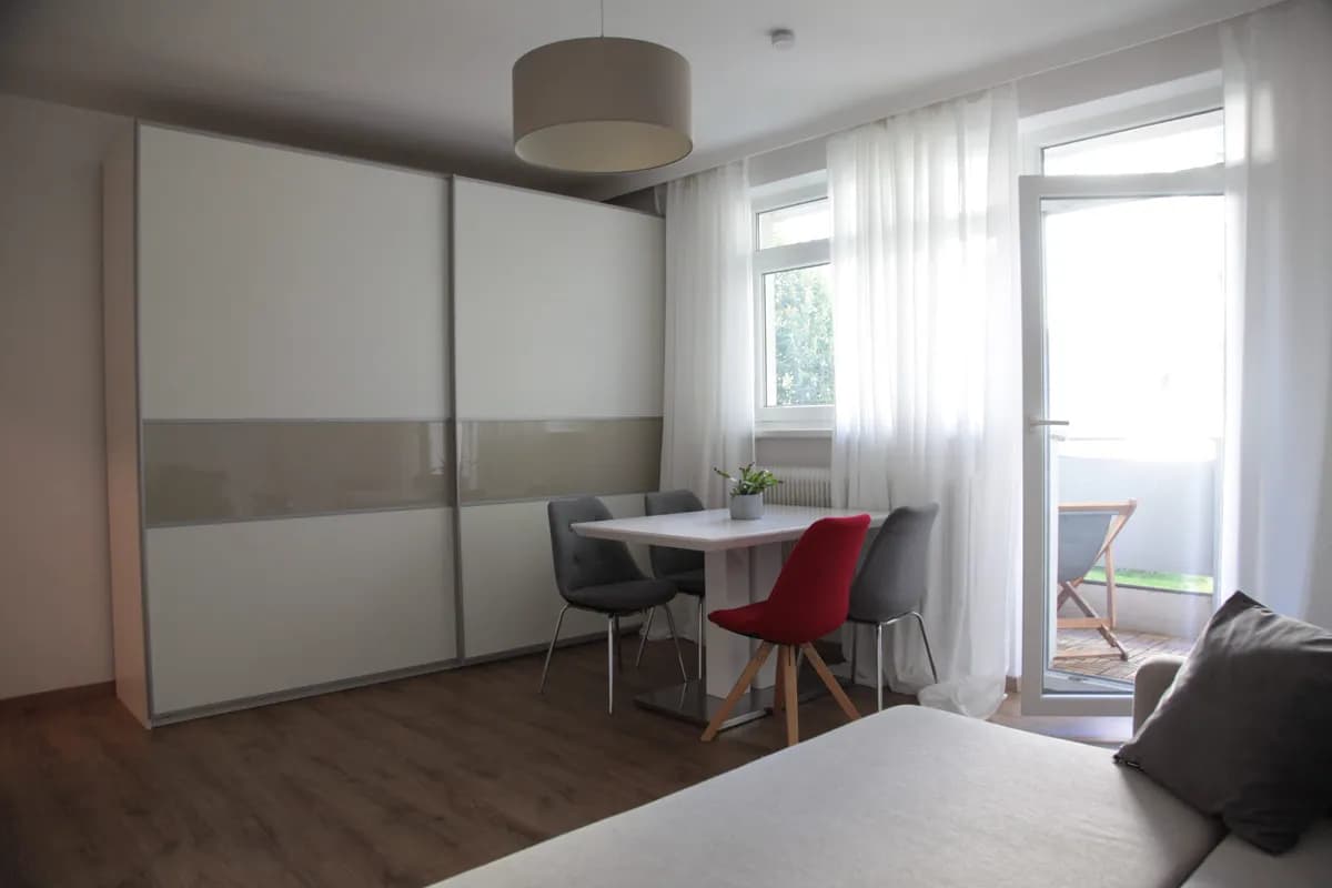 1-Zimmer-Wohnung mieten in Innsbruck – 31 m², € 870 – Bild 2 von 8