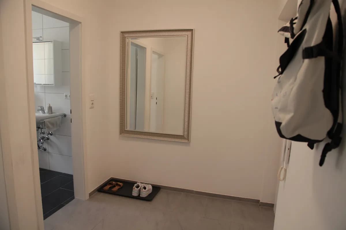 1-Zimmer-Wohnung mieten in Innsbruck – 31 m², € 870 – Bild 8 von 8