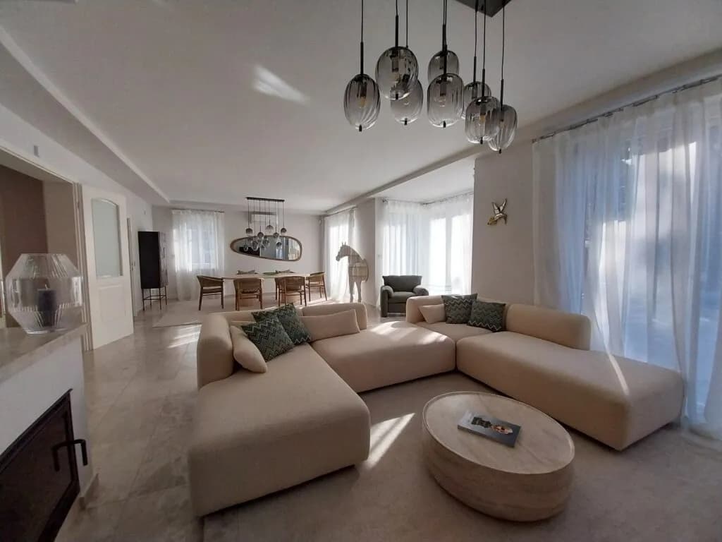 5-Zimmer-Immobilie mieten in Wien – 412 m², € 13.400