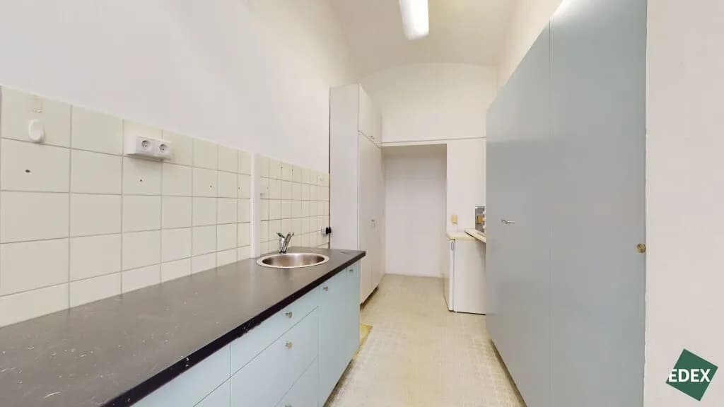 12-Zimmer-Gewerbeimmobilie kaufen in Wien – 388 m², € 1.290.000 – Bild 13 von 17