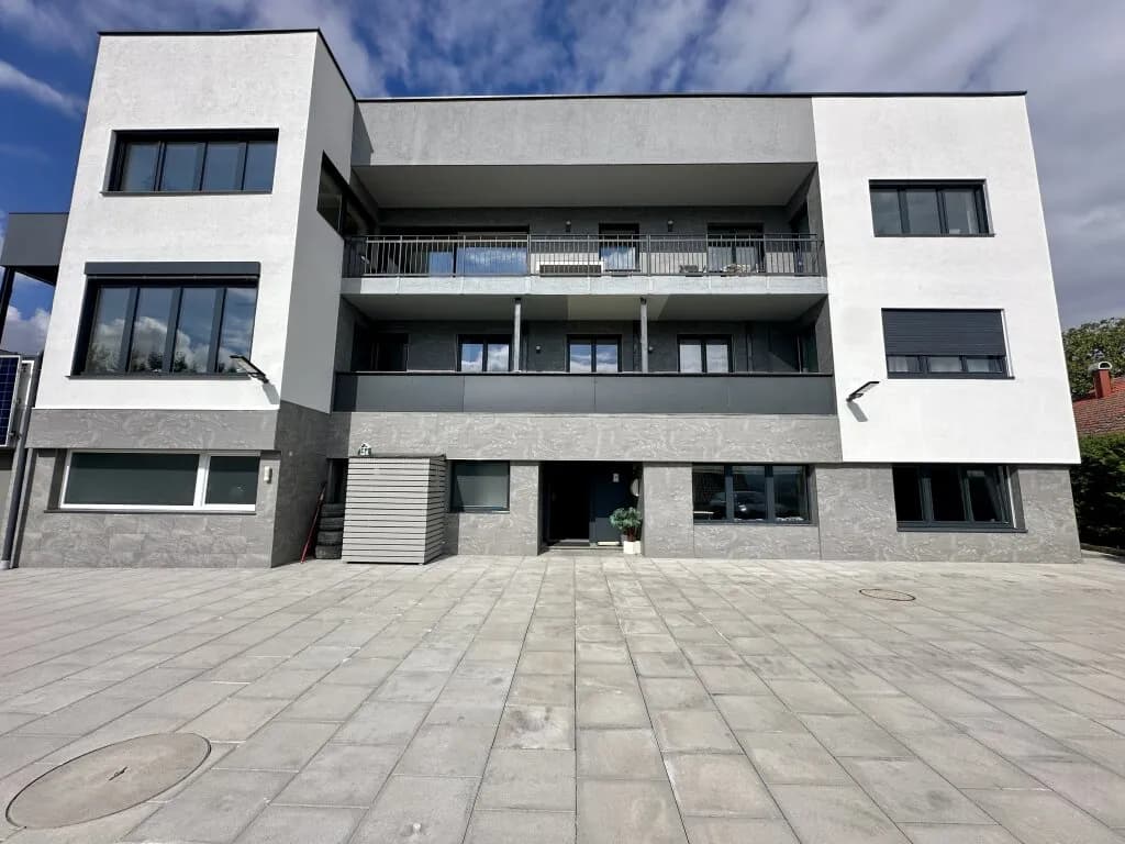 8-Zimmer-Wohnung kaufen in Gmunden – 179,39 m², € 695.000 – Bild 2 von 21