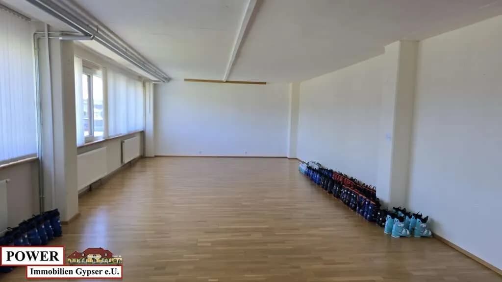Gewerbeimmobilie mieten in Braunau am Inn – 283 m², € 2.260 – Bild 2 von 4