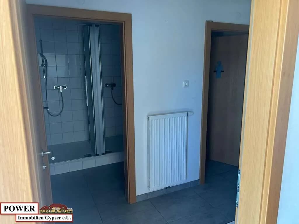 Gewerbeimmobilie mieten in Braunau am Inn – 283 m², € 2.260 – Bild 3 von 4