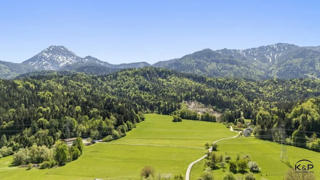 Grundstück kaufen in Villach Land – 2 495 m², € 230.000