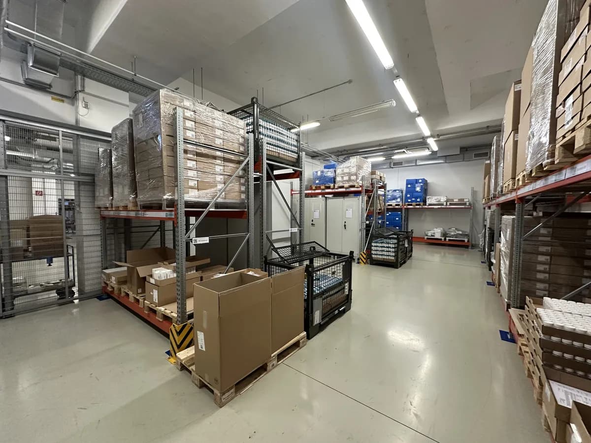 Gewerbeimmobilie mieten in Wien – 1 127 m², € 8 – Bild 5 von 8