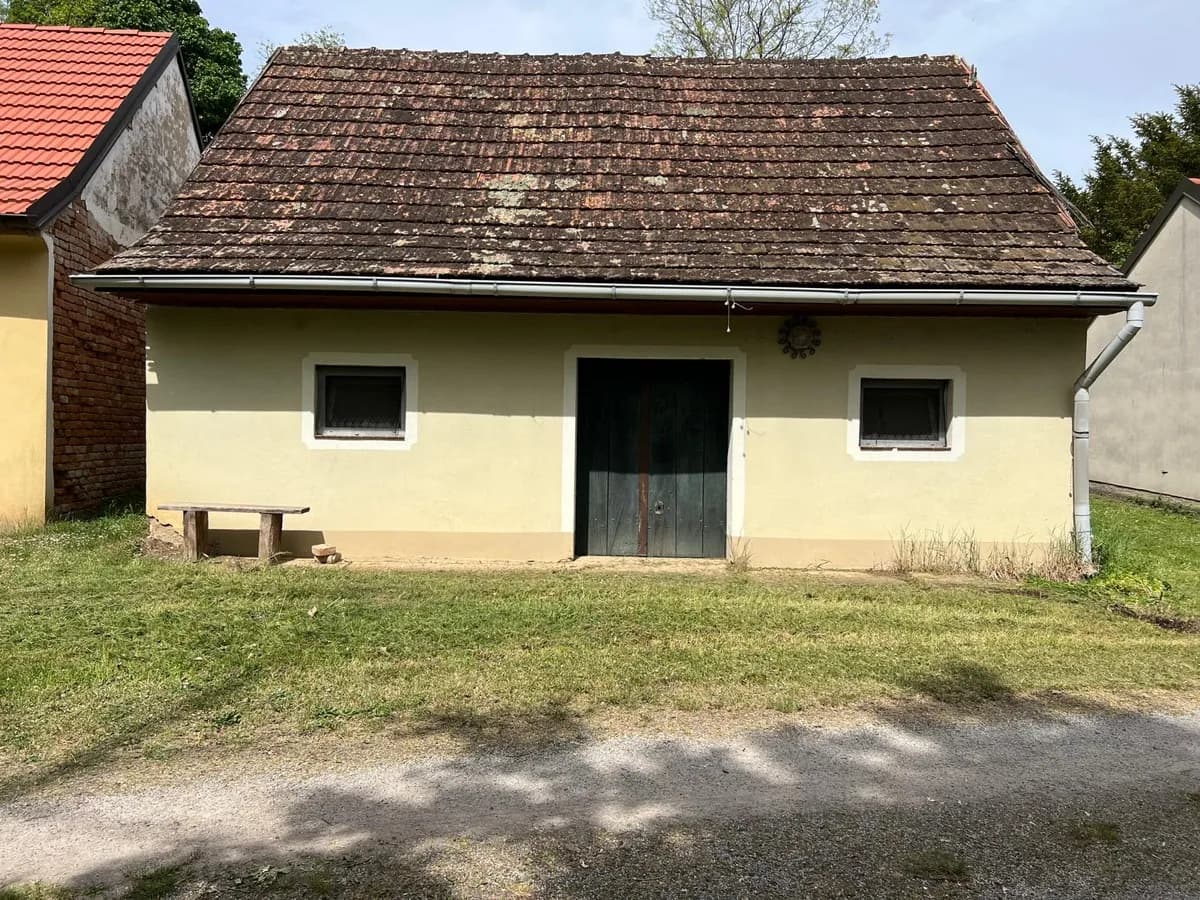 Immobilie kaufen in Gänserndorf – 43 m², € 32.000 – Bild 1 von 9