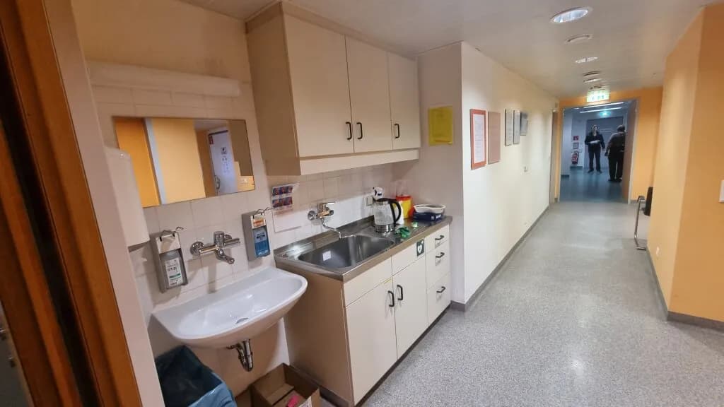 Gewerbeimmobilie mieten in Sankt Pölten – 450 m², € 5.400 – Bild 2 von 7
