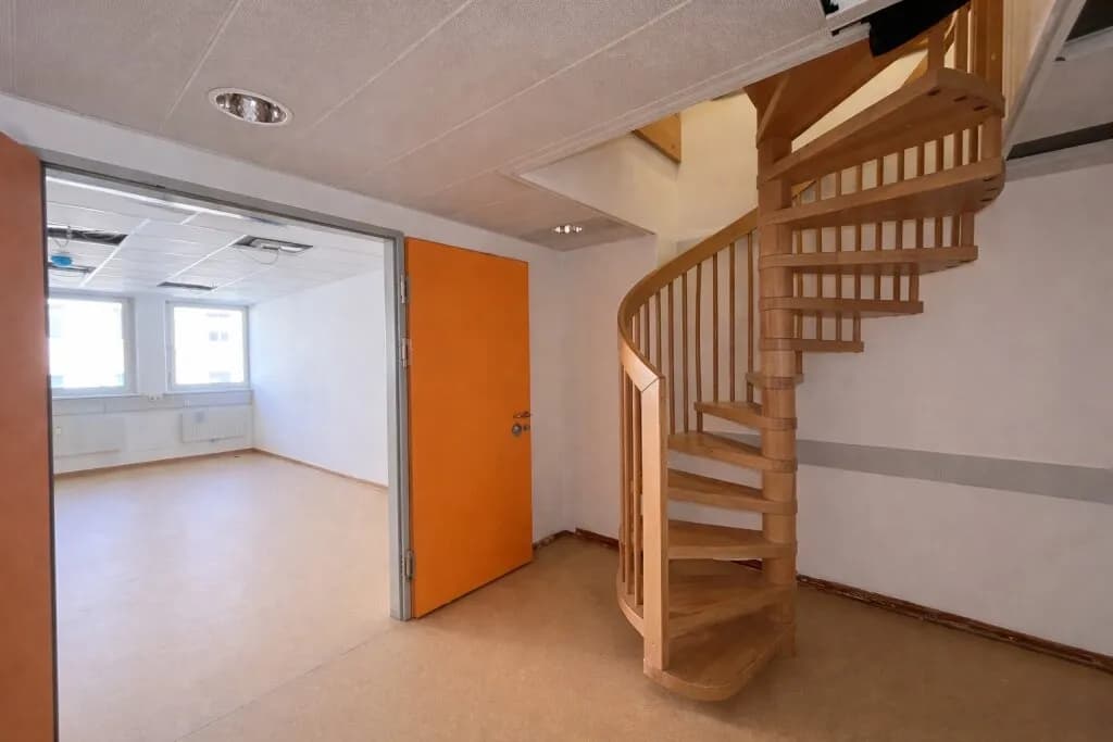 Gewerbeimmobilie mieten in Sankt Pölten – 250 m², € 3.000 – Bild 8 von 16