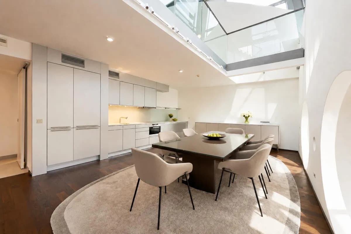 5-Zimmer-Wohnung mieten in Wien – 247,9 m², € 12.721 – Bild 2 von 10