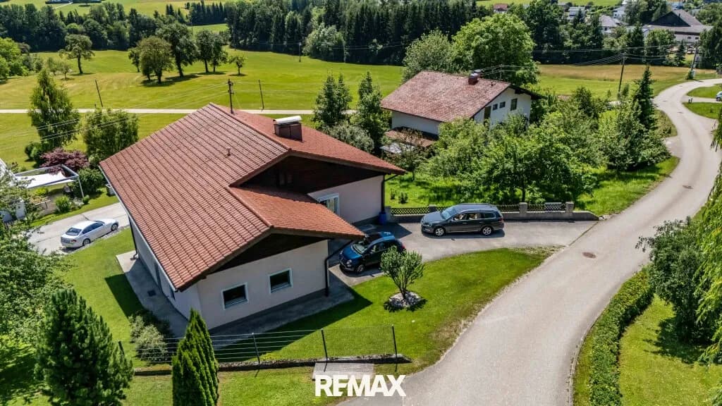 6-Zimmer-Haus kaufen in Vöcklabruck – 154 m², € 520.000 – Bild 3 von 37