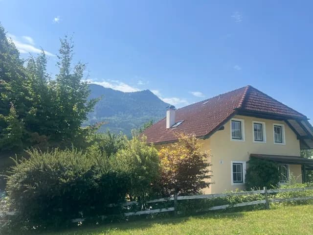 5-Zimmer-Haus kaufen in Vöcklabruck – 246 m², € 1.400.000 – Bild 1 von 8
