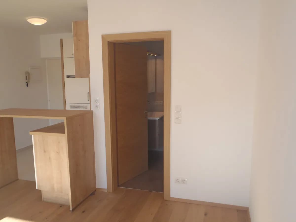 1-Zimmer-Wohnung mieten in Innsbruck – 23 m², € 770 – Bild 7 von 13