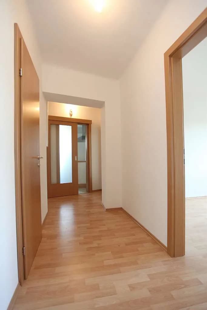 2-Zimmer-Wohnung mieten in Klagenfurt – 49 m², € 820 – Bild 3 von 9