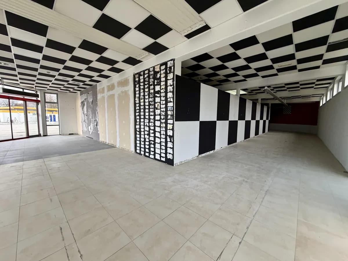 Gewerbeimmobilie mieten in Klagenfurt – 852 m², € 8.000 – Bild 3 von 33