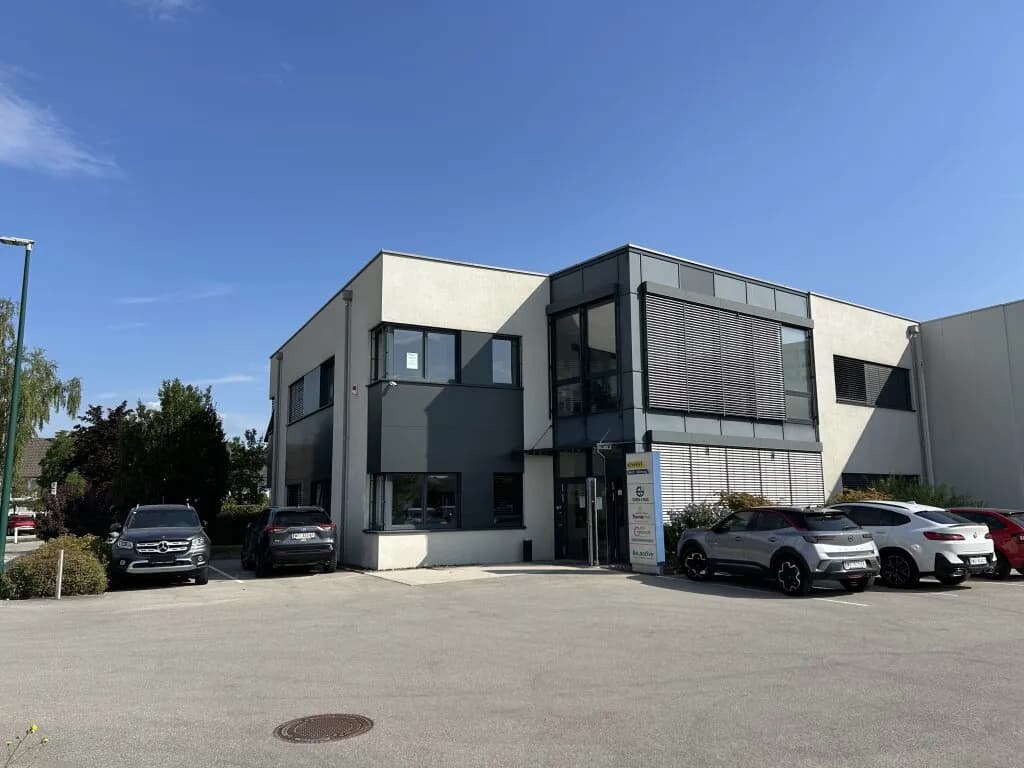 Gewerbeimmobilie mieten in Wels – 39 m², € 558
