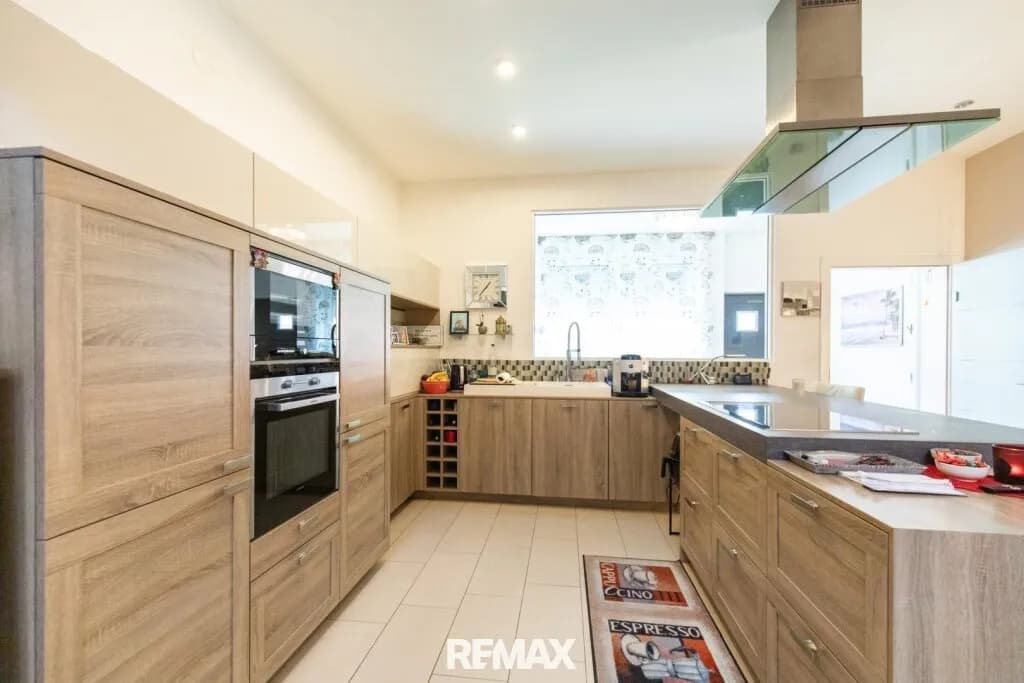 4-Zimmer-Haus kaufen in Neusiedl am See – 168 m², € 495.000 – Bild 4 von 26