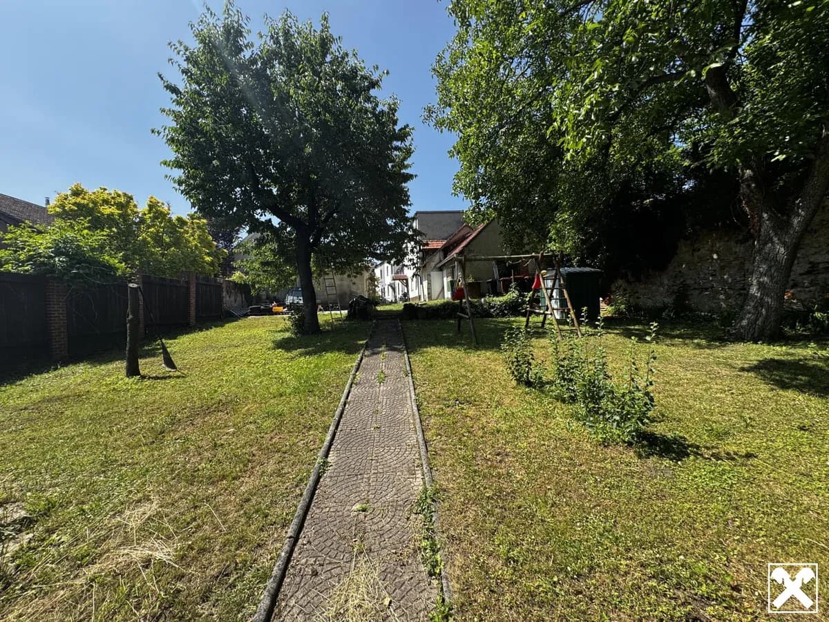 12-Zimmer-Gewerbeimmobilie kaufen in Neunkirchen – 415 m², € 489.000 – Bild 3 von 26