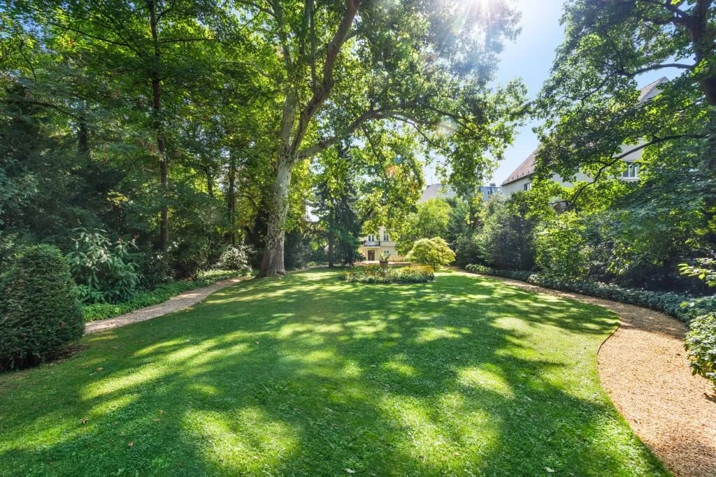 Immobilie mieten in Wien – 714,6 m², € 35.000 – Bild 2 von 7