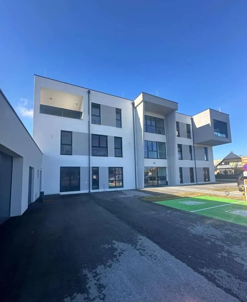 Gewerbeimmobilie mieten in Klagenfurt – 88 m², € 1.403