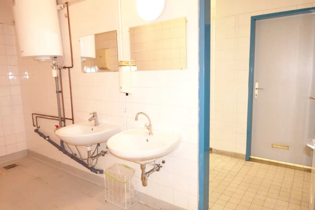 2-Zimmer-Gewerbeimmobilie mieten in Wien – 44 m², € 616 – Bild 6 von 11