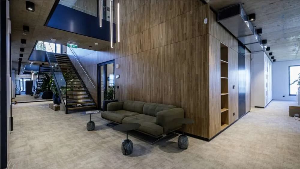 Gewerbeimmobilie mieten in Wien – 425 m², € 17 – Bild 1 von 13