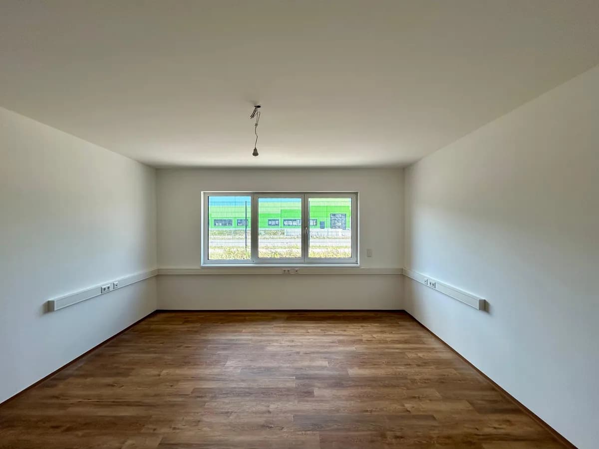 4-Zimmer-Gewerbeimmobilie mieten in Baden – 105 m², € 1.736 – Bild 8 von 15