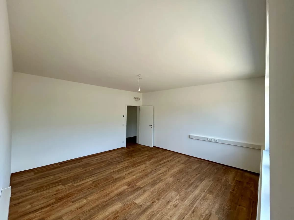 4-Zimmer-Gewerbeimmobilie mieten in Baden – 105 m², € 1.736 – Bild 9 von 15
