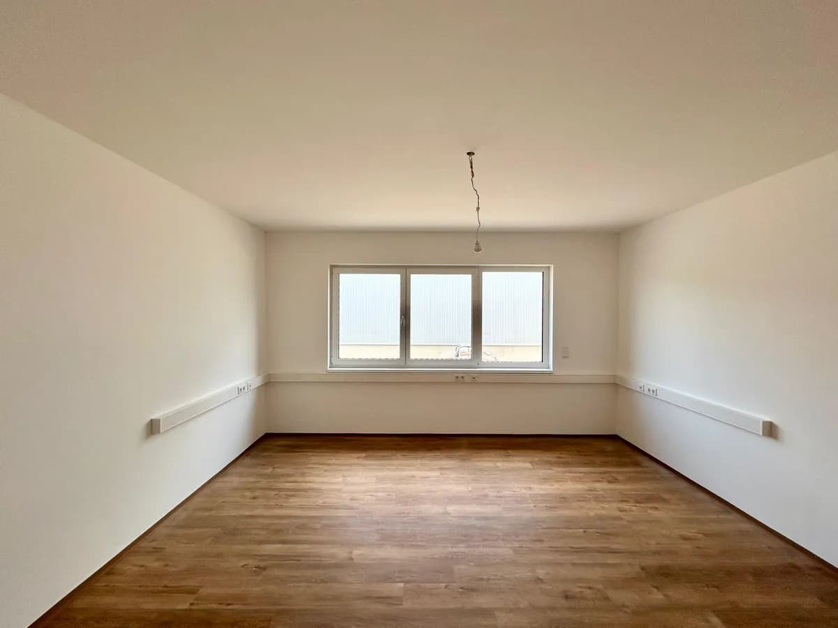 4-Zimmer-Gewerbeimmobilie mieten in Baden – 105 m², € 1.736 – Bild 11 von 15