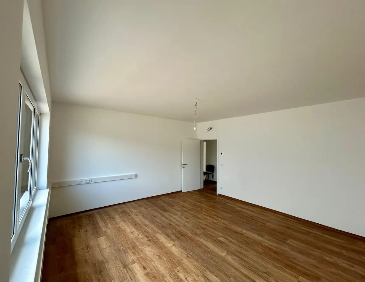 4-Zimmer-Gewerbeimmobilie mieten in Baden – 105 m², € 1.736 – Bild 12 von 15