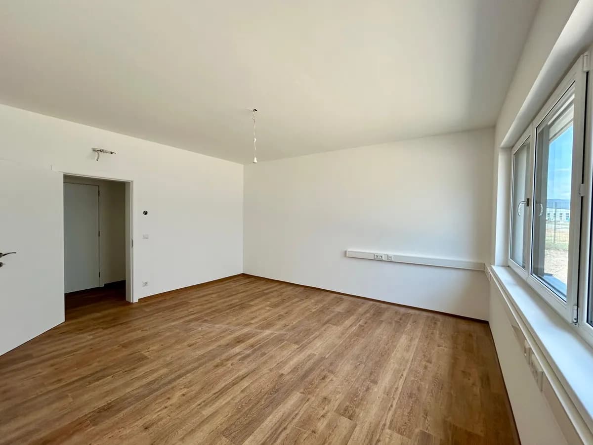 4-Zimmer-Gewerbeimmobilie mieten in Baden – 105 m², € 1.736 – Bild 14 von 15