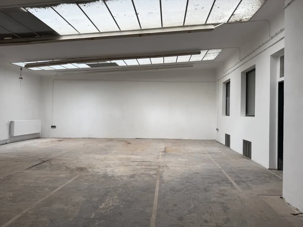 Gewerbeimmobilie kaufen in Wien – 364 m², € 450.000