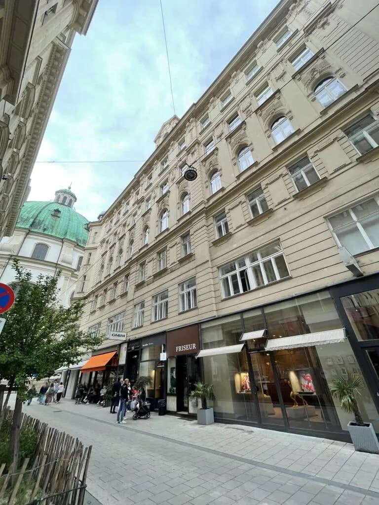 Gewerbeimmobilie mieten in Wien – 42 m², € 5.270