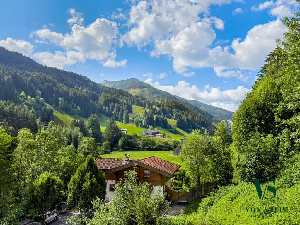Grundstück kaufen in Kitzbühel – 705 m², € 990.000