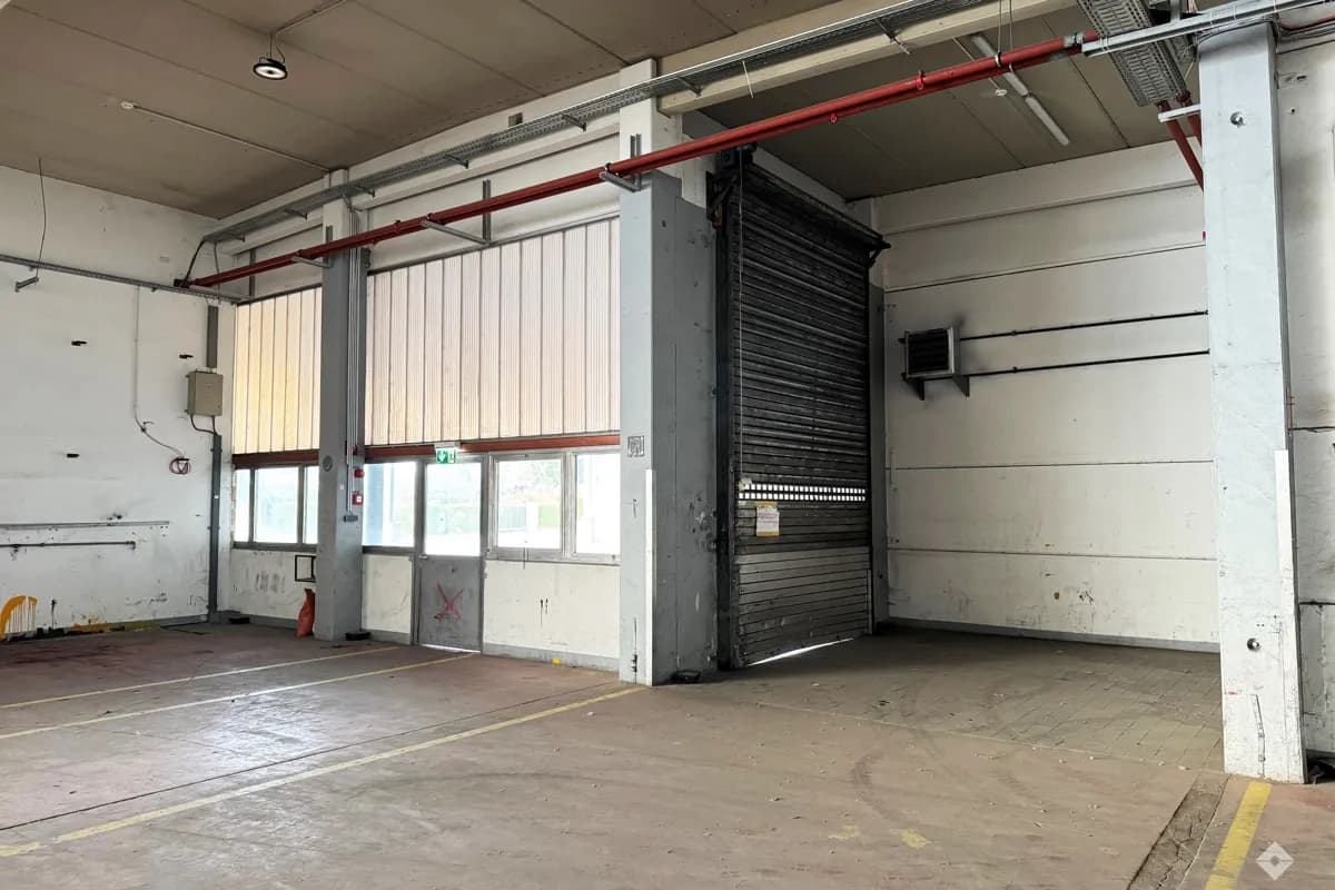 Gewerbeimmobilie mieten in Salzburg-Umgebung – 2 111 m², € 16.135 – Bild 6 von 9